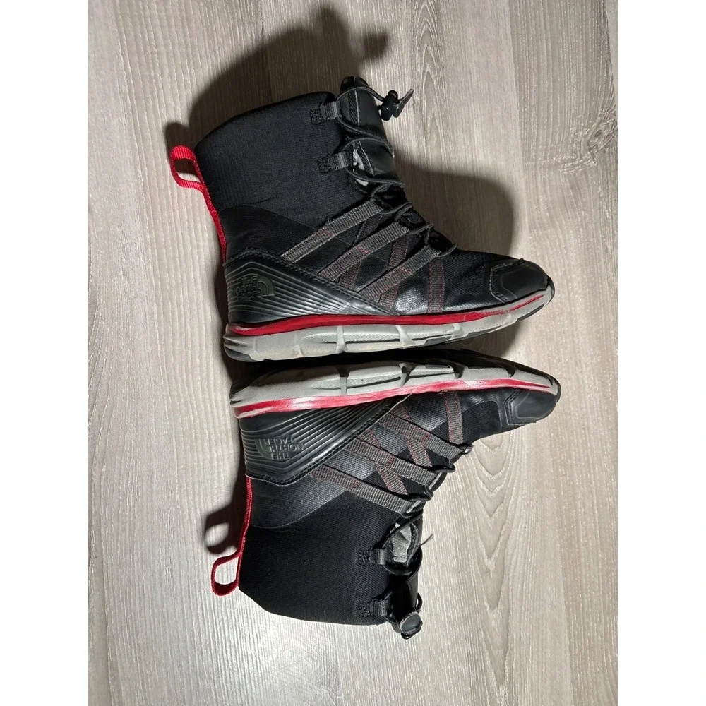 The North Face HydroSeal Kids Boots Boys‎ Junior Size 3 Outdoor School playtime